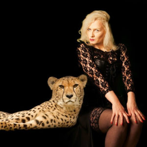 dating profile picture woman with big cat sexy sleeves